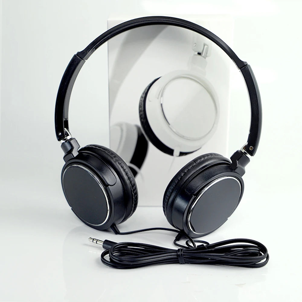 Over Ear Wired Headphones Portable Audio Bass HiFi Stereo 3.5mm Headsets Adjustable Black White Foldable Headphones Mobile Phone